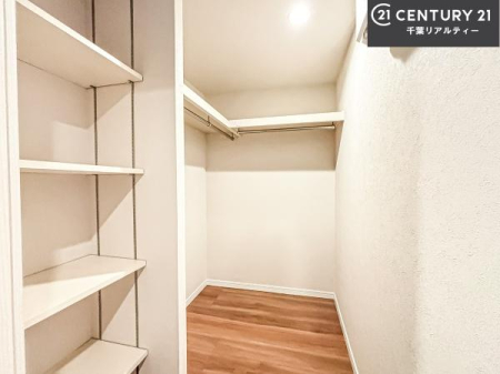 ���[ �E�H�[�N�C���N���[�[�b�g�t���ł��B��������̂��m���Ȃǂ����[���Ă��������ł��ˁI���ɂ���@�������ȂǋG�ߕ��̑傫�ȉƓd�����[�ł��܂��I