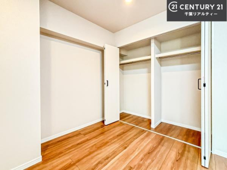 �Q�� �D���������������ޗm���́A���̖ڊo�߂��C�������ǂ������ł��ˁB���������Ԃ��������Ɖ߂������Ƃ��ł��܂��B�D�����F�����̃t���[�����O���ǂ�ȉƋ�ɂ��}�b�`���܂��I