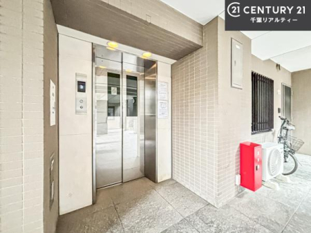 ���̑����p�� �G���x�[�^�[�����ŁA���X�̈ړ������K�B
�����̓��₨�ו��̑������ł��A�X���[�Y�ɂ��A��������܂��I