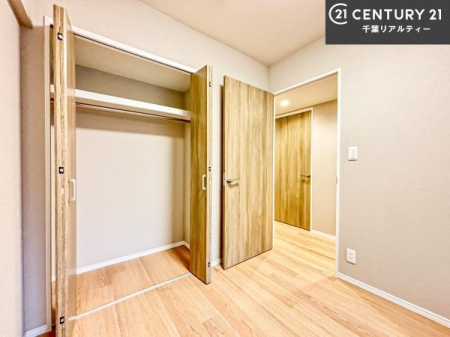 �Q�� �D���������������ޗm���́A���̖ڊo�߂��C�������ǂ������ł��ˁB���������Ԃ��������Ɖ߂������Ƃ��ł��܂��B�D�����F�����̃t���[�����O���ǂ�ȉƋ�ɂ��}�b�`���܂��I