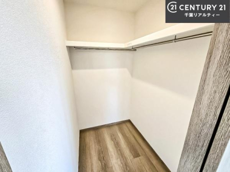 ���[ �E�H�[�N�C���N���[�[�b�g�t���ł��B��������̂��m���Ȃǂ����[���Ă��������ł��ˁI���ɂ���@�������ȂǋG�ߕ��̑傫�ȉƓd�����[�ł��܂��I