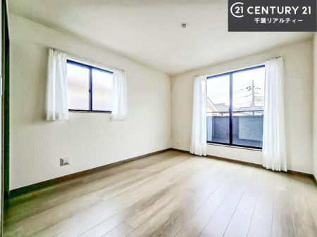 �m�� �o���R�j�[�ɖʂ����������Ȃ̂Ŗ��邭�J���I�ł��I