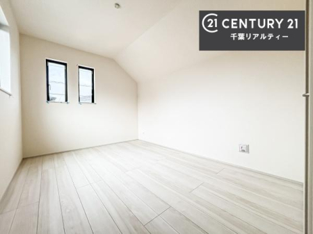 �m�� �V���v���Ƀf�U�C������Ă��邽�߁A�Ƌ��I�т܂���I
���C�ɓ���̉Ƌ��u���Ă��낰���Ԃ���邱�Ƃ��ł��܂��B