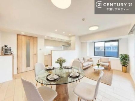 ���r���O �Ƌ��CG�p�[�X�ł��B�L�X�_�C�j���O�X�y�[�X�I������肨�H���B�΂��������y�������Ԃ��߂����܂��B���X�̔���������܂��I