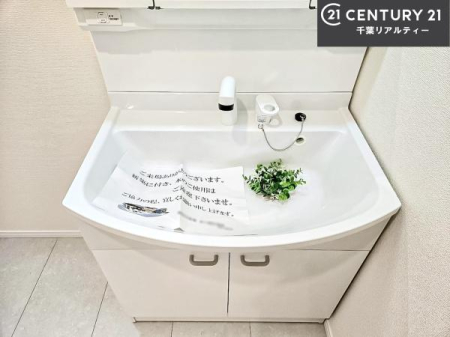 ���ʑ�E���ʏ� �[�����ʑ�{�E���́A�������˂ɂ����̂ł�����ꂪ�y�X�I���������ۂĂ܂��I
�L���C�Ȑ��ʏ��Ŏ��������̃��`�x�[�V�������オ��܂��ˁI