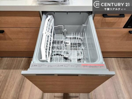 �L�b�`�� �H��@�t���̃L�b�`���ł��I�Z���������r��h�~�Ƃ��đ�ϊ��􂷂�֗��Ȏd�l�ł��I�r���g�C���Ȃ̂ŃL�b�`���̏ꏊ����炸�����X�y�[�X���L���g�����Ƃ��o���܂��I