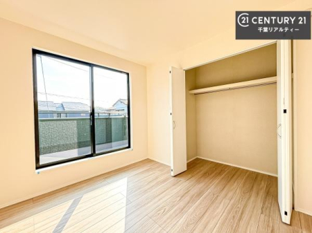 �Q�� �D���������������ޗm���́A���̖ڊo�߂��C�������ǂ������ł��ˁB���������Ԃ��������Ɖ߂������Ƃ��ł��܂��B�D�����F�����̃t���[�����O���ǂ�ȉƋ�ɂ��}�b�`���܂��I