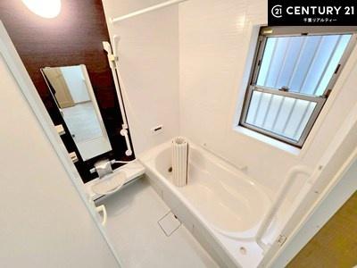 ���� �������������l�̕��͋C�̃o�X���[���́A�����o�Ă��ăo�X�^�C�����[���I
���d���撣���Ă��邲�J���ɂ��D�݂̓����̓����܂����āA�y����ł݂Ă͂������ł��傤���H