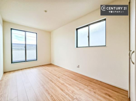 �Q�� �o���R�j�[�֖ʂ����m���Ȃ̂œV�C�̂������̓o���R�j�[�֏o�ă��t���b�V������̂������ł��ˁI�[�������v���C�x�[�g�^�C���������m���I�z������A���ʂ��ǍD�ł��B