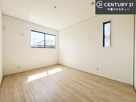 �q������ �V���v���Ƀf�U�C������Ă��邽�߁A�Ƌ��I�т܂���I
���C�ɓ���̉Ƌ��u���Ă��낰���Ԃ���邱�Ƃ��ł��܂��B