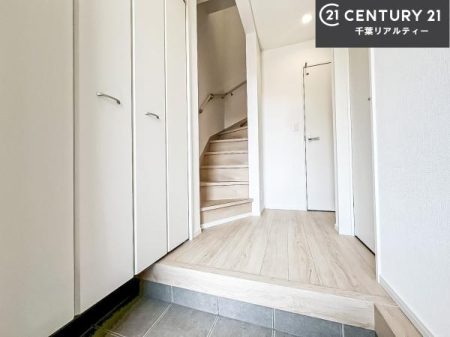 ���� ���ċA���Ă��Ă��A�������܁I�����������Ȃ�A�D�����}������Ă�����ԂɂȂ��Ă��܂��B
���邭��������錺�ւł��I