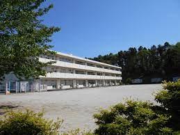 ���ӊ� �y���w�Z�z���X�s�����X�k���w�Z�F1200m