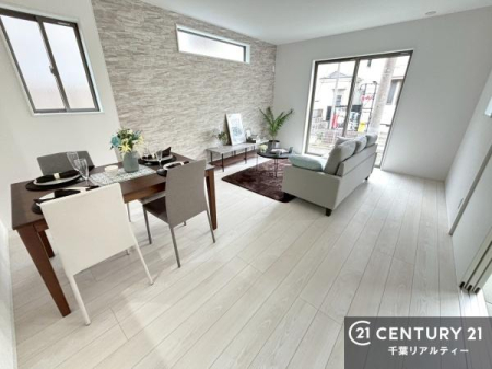 ���r���O �傫�ȑ����炽���Ղ�̗z���������閾�邢���r���O�B�J�����̂��郊�r���O�ŉƑ��c���̂��났�̎��Ԃ��߂����܂��I