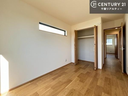 ���r���O�ȊO�̋��� ���[�X�y�[�X�����Ă��܂��I�������X�b�L�����ڂ��鎖���ł��܂��ˁB
�Ƌ��I�΂Ȃ��V���v���ȃf�U�C���ׁ̈A�Ƌ��I�΂����C�ɓ���̋�ԍ�肪�ł������ł��ˁB