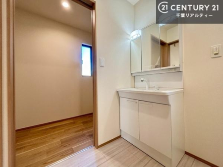 ���[ ���[���[�����Ă��邩�炱���A�������͂����L�X�B�|����Еt�������N�ɂȂ�A���S�n�̗ǂ���炵�������܂��B