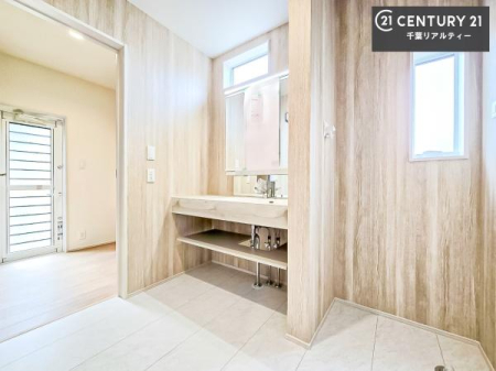 ���ʑ�E���ʏ� �I�[�v���^�C�v�̐��ʑ�́A�������ōa���Ȃ�������ꂪ���₷�����͓I�Ȑ��ʑ�ł��I�����̐g�x�x�����K�I