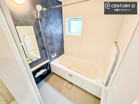 ���� �������������l�̕��͋C�̃o�X���[���́A�����o�Ă��ăo�X�^�C�����[���I
���d���撣���Ă��邲�J���ɂ��D�݂̓����̓����܂����āA�y����ł݂Ă͂������ł��傤���H