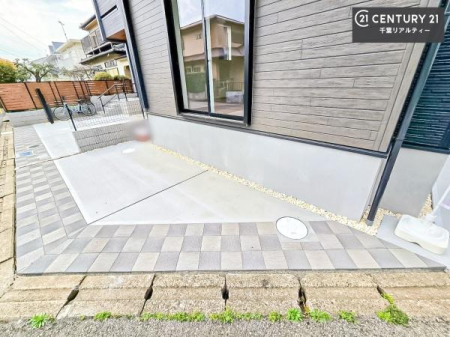 ���ԏ� ���ԃX�y�[�X��2�䕪����܂��I�Z�J���h�J�[�͂������A�o�C�N�⎩�]�ԂȂǂ��u���ꏊ�ɍ���܂���B