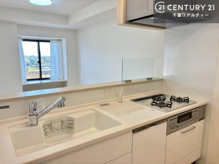 �L�b�`�� ��Ƃ����₷���V�X�e���L�b�`���ł��I���[����������t���Ă���̂ŁA�����X�y�[�X�ɕ���u���Ȃ��čςނ̂ŁA�L�X�g���āA���K�ɍ�Ƃ��ł��܂��I