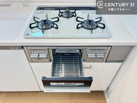 �L�b�`�� �R�����͎O������̂ł������̓����i�s���ł��܂��B
�������O�����t���ł��B�����X�y�[�X���L�X���Ă���׍�Ƃ����₷���I�g�����肪�ǂ��V�X�e���L�b�`���ł��I