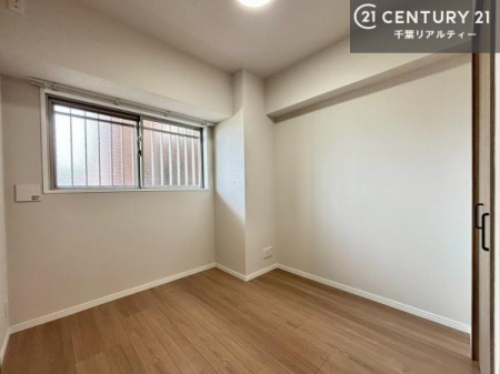 �m�� �V���v���Ƀf�U�C������Ă��邽�߁A�Ƌ��I�т܂���I
���C�ɓ���̉Ƌ��u���Ă��낰���Ԃ���邱�Ƃ��ł��܂��B
