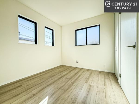 �q������ �|���o�������Ȃ��������́A���q�l�̂������Ƃ��Ă����S�ł��I
���[�X�y�[�X���[�����Ă���̂ŎU�炩�������������T�b�ƕЕt�����܂��I