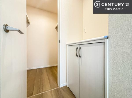 ���� ���ċA���Ă��Ă��A�������܁I�����������Ȃ�A�D�����}������Ă�����ԂɂȂ��Ă��܂��B
���邭��������錺�ւł��I