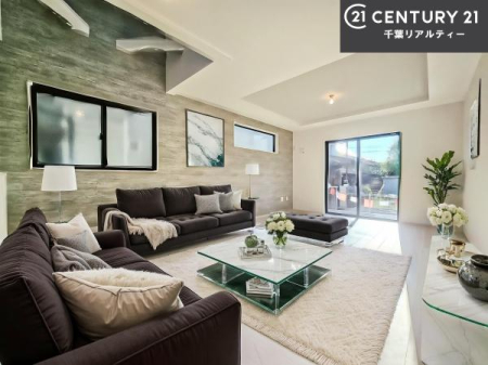 ���r���O �Ƌ��CG�p�[�X�ł��B�S�n�ǂ����r���O�͉Ƒ������R�ƏW�܂�܂��B�Ƒ��c�R�̎��Ԃ����������ł��B���Ƒ��ƁA����w�[���������Ԃ��߂��������ł��ˁB