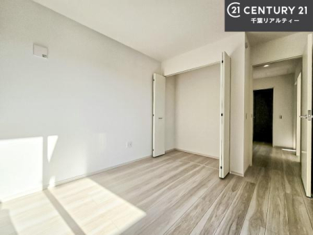 ���r���O�ȊO�̋��� ���[�X�y�[�X�����Ă��܂��I�������X�b�L�����ڂ��鎖���ł��܂��ˁB
�Ƌ��I�΂Ȃ��V���v���ȃf�U�C���ׁ̈A�Ƌ��I�΂����C�ɓ���̋�ԍ�肪�ł������ł��ˁB