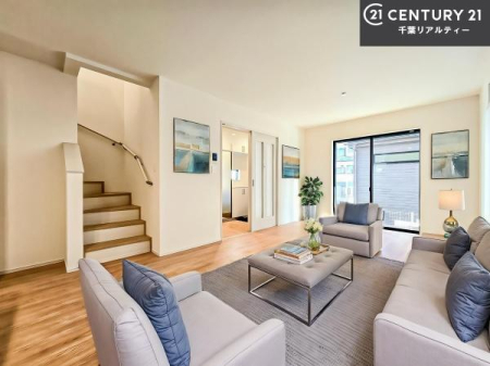 ���r���O �Ƌ��CG�p�[�X�ł��B�S�n�ǂ����r���O�͉Ƒ������R�ƏW�܂�܂��B�Ƒ��c�R�̎��Ԃ����������ł��B���Ƒ��ƁA����w�[���������Ԃ��߂��������ł��ˁB