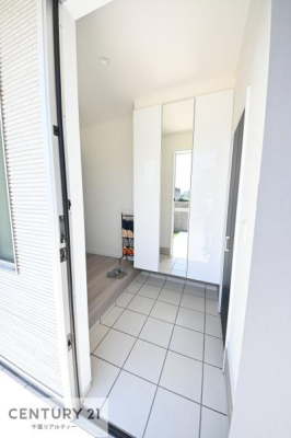 ���� �~���[�t���V���[�Y�{�b�N�X�t���Ȃ̂ŁA���ւ��Еt�����|�������₷���ł��I
�X�b�L���������ւŌ˂��J�����u�ԁA�������̂���S�n������Ԃ��o�}���Ă���܂��B