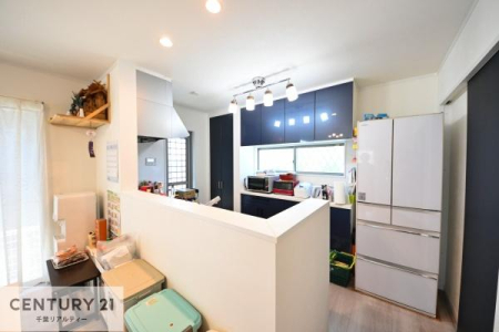 ���r���O ���r���O�S�̂����n����ΖʃL�b�`���Ȃ̂ŁA���q�l�̗l�q�������Ȃ����Ƃ��ł���q��Ă����₷�����S�ȊԎ�ł��I