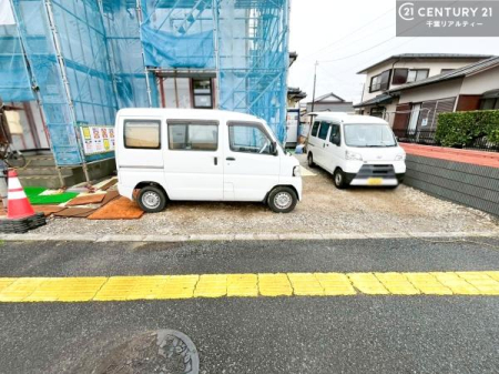 ���ԏ� ���ԃX�y�[�X��3�䕪����܂��I�Z�J���h�J�[�͂������A�o�C�N�⎩�]�ԂȂǂ��u���ꏊ�ɍ���܂���B