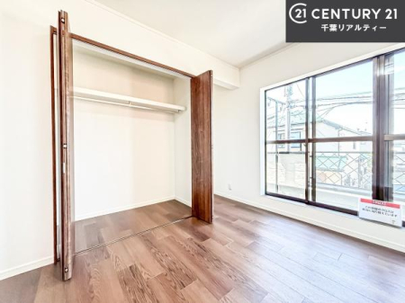 ���r���O�ȊO�̋��� ���[���������肠��̂ŉƋ�̔z�u�����₷���A���C�t�X�^�C���ɍ��킹����������肪�\�ł��B