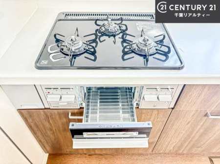 �L�b�`�� �R�����͎O������̂ł������̓����i�s���ł��܂��B
�������O�����t���ł��B�����X�y�[�X���L�X���Ă���׍�Ƃ����₷���I�g�����肪�ǂ��V�X�e���L�b�`���ł��I