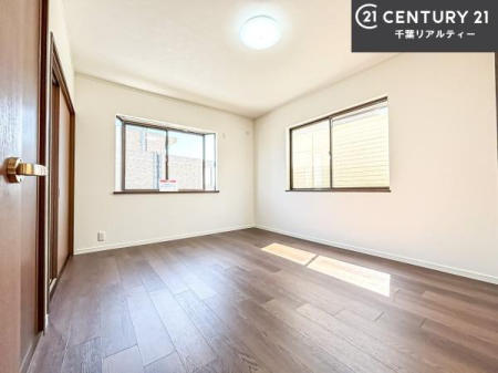 �q������ �V���v���Ƀf�U�C������Ă��邽�߁A�Ƌ��I�т܂���I
���C�ɓ���̉Ƌ��u���Ă��낰���Ԃ���邱�Ƃ��ł��܂��B