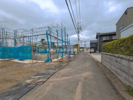 �O�ʓ��H�܂ތ��n�ʐ^ -