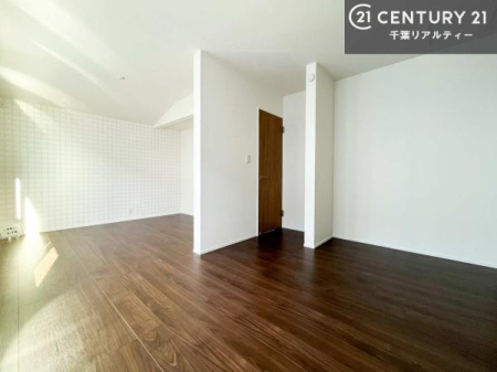 �m�� �傫�ȑ����炽���Ղ�̍̌����������m���ł��B���邭�S�n�悭�����Ƃ������Ȃ�悤�ȋ�Ԃł��B