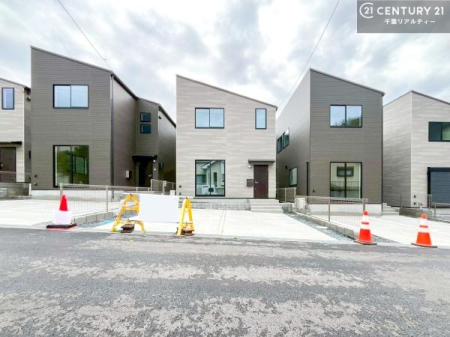 �O�ʓ��H�܂ތ��n�ʐ^ �����̂����������������Ă���܂��I�X�ܒ��ԏꊮ�������q���܂��y�����߂�����L�b�Y�X�y�[�X����!
���Ђ��Ƒ�������Ă��C�y�ɂ��z�����������I