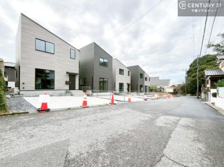 �O�ʓ��H�܂ތ��n�ʐ^ ���ӊ���A���q�l�̂���]�ɍ������������ꏏ�ɂ��ē���v���܂��B�Z��[���A�h�o�C�U�[�ɂ�邲���k������܂��B���Ђ͂��₢���킹�ɑ��Ή����܂��I���҂������܂���I