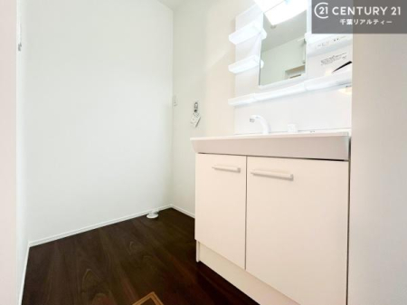 ���ʑ�E���ʏ� �g�Ȃ�𐮂�����ʏ��́A���������厖�ł��I������̐������̂��镵�͋C�����o�I�C�����悭���g�����������܂��B