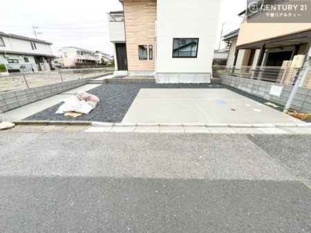 ���ԏ� ���ԃX�y�[�X��3�䕪����܂��I�i�I�v�V�����j�Z�J���h�J�[�͂������A�o�C�N�⎩�]�ԂȂǂ��u���ꏊ�ɍ���܂���B