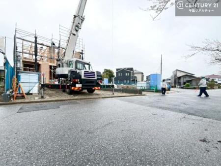 �O�ʓ��H�܂ތ��n�ʐ^ ���ӊ���A���q�l�̂���]�ɍ������������ꏏ�ɂ��ē���v���܂��B�Z��[���A�h�o�C�U�[�ɂ�邲���k������܂��B���Ђ͂��₢���킹�ɑ��Ή����܂��I���҂������܂���I