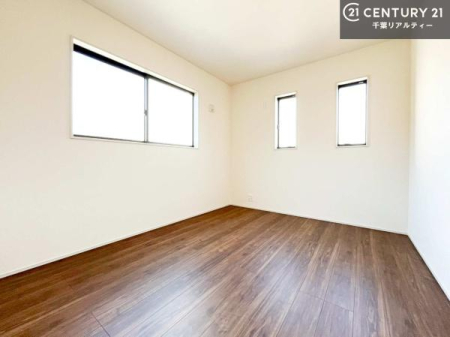 �q������ �|���o�������Ȃ��������́A���q�l�̂������Ƃ��Ă����S�ł��I
���[�X�y�[�X���[�����Ă���̂ŎU�炩�������������T�b�ƕЕt�����܂��I