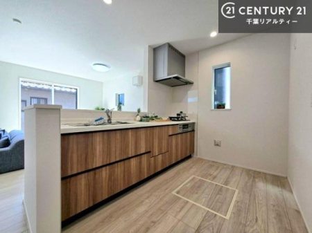 �L�b�`�� ���[�X�y�[�X���L�x�ŁA�����X�y�[�X���X�b�L���ƕЕt���Ђ�`�����p�ł��܂��I
���K�ɍ�Ƃ��ł��܂��I�����̗���������܂��I