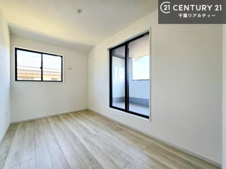 ���r���O�ȊO�̋��� ���[���������肠��̂ŉƋ�̔z�u�����₷���A���C�t�X�^�C���ɍ��킹����������肪�\�ł��B