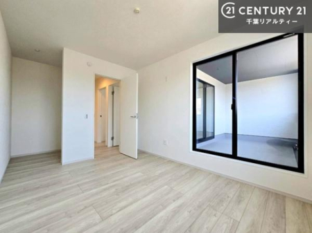 �m�� ���邭���ʂ��̗ǂ������ł��B�u�V���v���v�Ƀf�U�C�����ꂽ�����B���R�x�������̂ŉƋ�⃌�C�A�E�g�ł��D�݂̋�Ԃ�n��グ���܂��B�����x�A���n�ɂĂ��m�F���������B