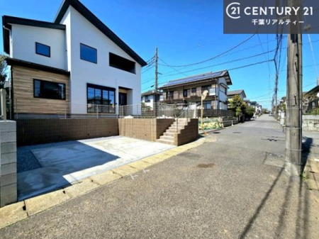 �O�ʓ��H�܂ތ��n�ʐ^ �S�䂭�܂Ō��n����������������悤�A�����ē��̂��p�ӂ������Ă���܂��B���C�y�ɂ��₢���킹�̏�A���z�̕�炵�ւ̈�������i�߂��������I