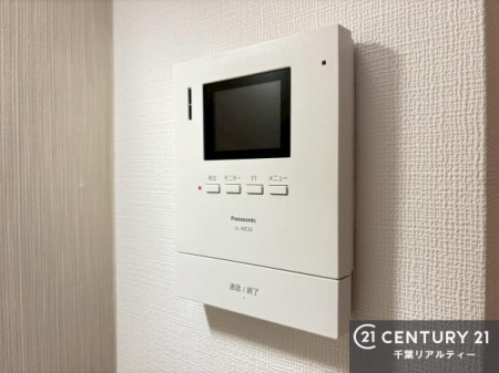 ���̑� TV���j�^�[�t�C���^�[�t�H���������B���K�҂̊���m�F���Ă���Ή��ł��邽�߁A�h�Ɩʂɂ��z�����ꂽ���S�̐ݔ��ł��B