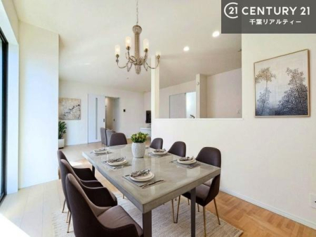 ���r���O �Ƌ��CG�p�[�X�ł��B�S�n�ǂ����r���O�͉Ƒ������R�ƏW�܂�܂��B�Ƒ��c�R�̎��Ԃ����������ł��B���Ƒ��ƁA����w�[���������Ԃ��߂��������ł��ˁB